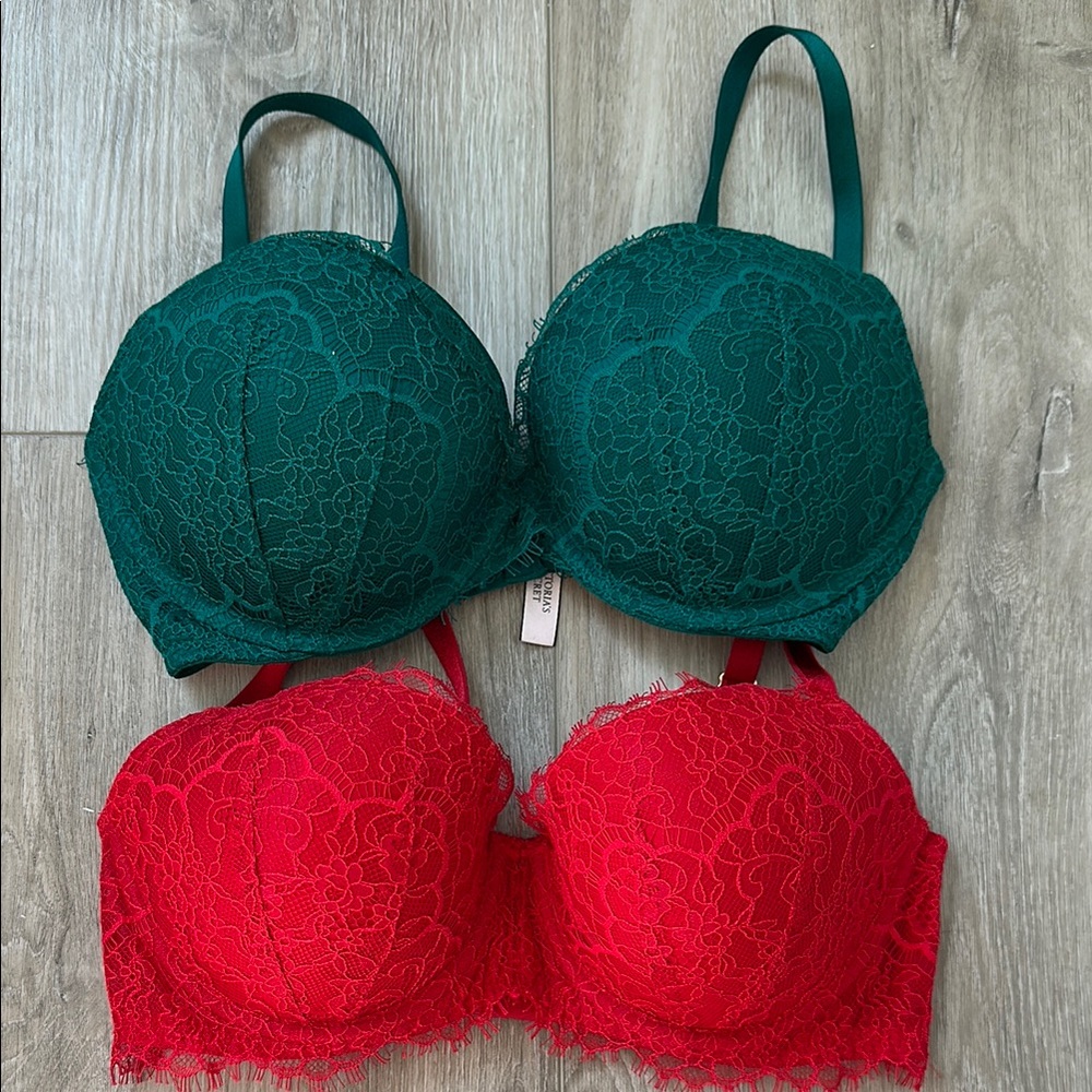Victoria’s Secret Elegant Lace Bra Set - Green and Red
